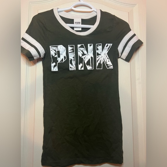 Army green PINK tee - Picture 3 of 3